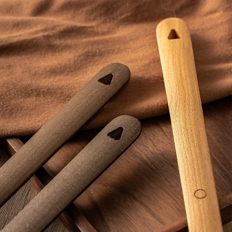Long Handled Shoehorn - Wall Hanging Shoe Aid