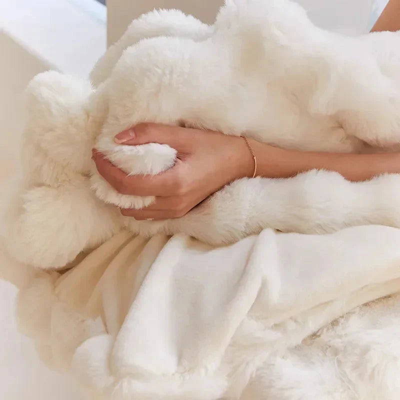 Faux Fur Wave Throw | Super Soft Luxury Fluffy Blanket