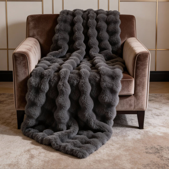 Faux Fur Wave Throw | Super Soft Luxury Fluffy Blanket