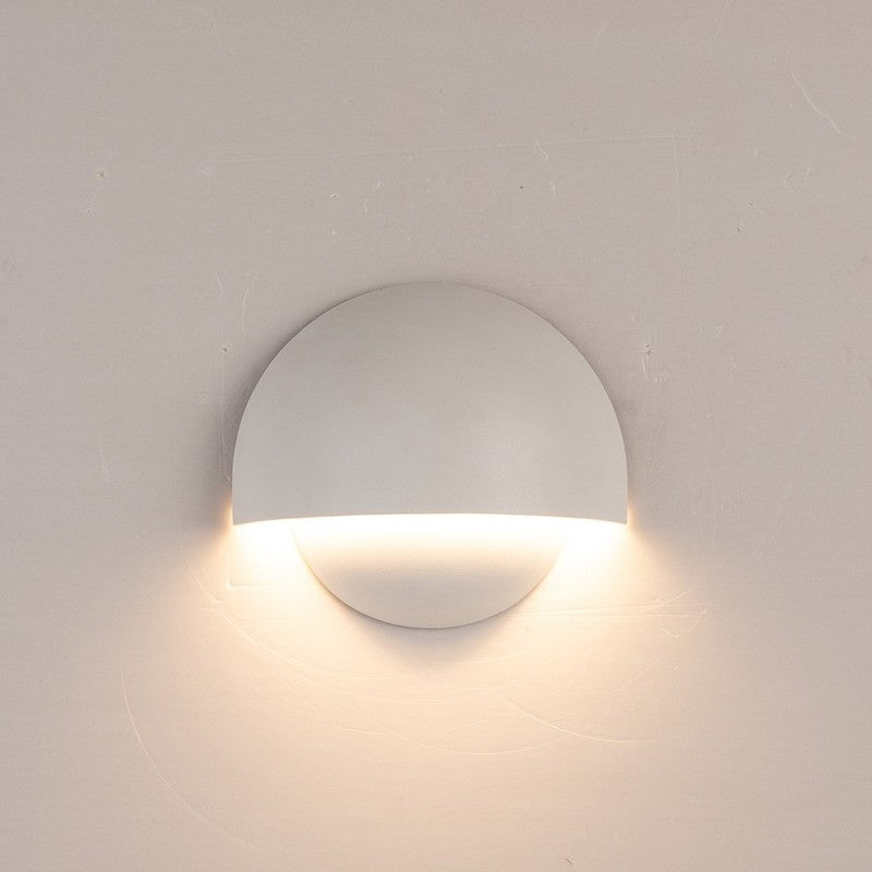 Orion | Round LED Outdoor Wall Light