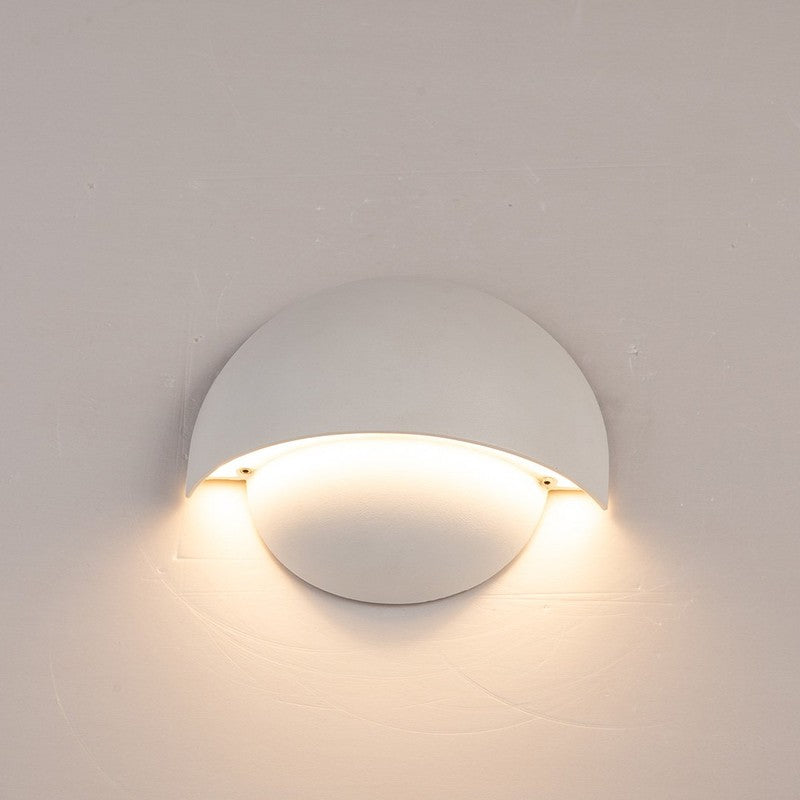 Orion | Round LED Outdoor Wall Light