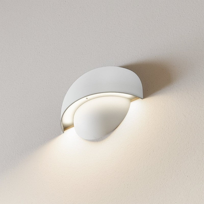 Orion | Round LED Outdoor Wall Light
