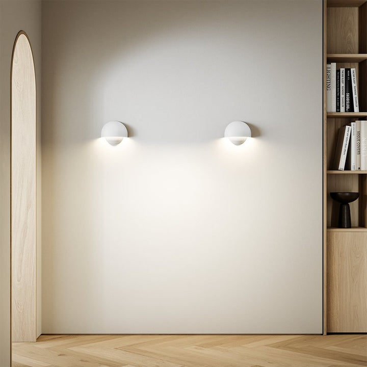 Orion | Round LED Outdoor Wall Light