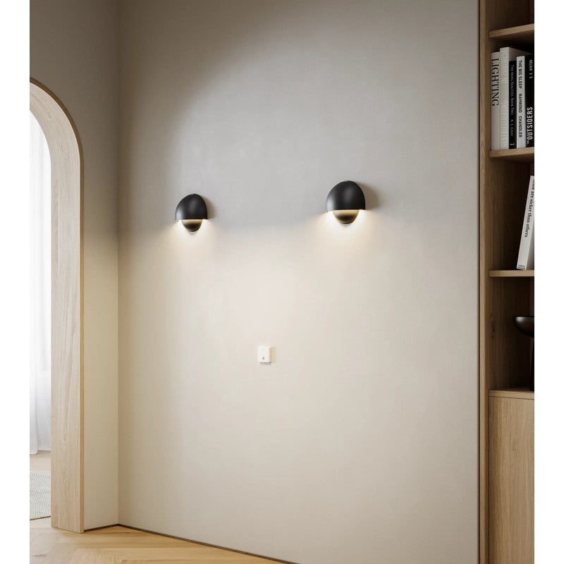 Orion | Round LED Outdoor Wall Light