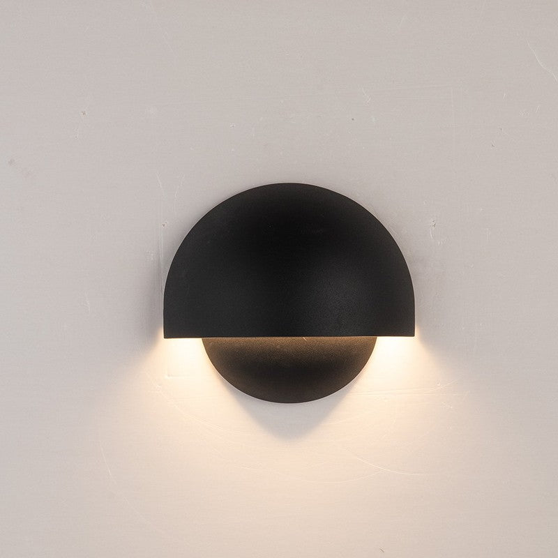 Orion | Round LED Outdoor Wall Light