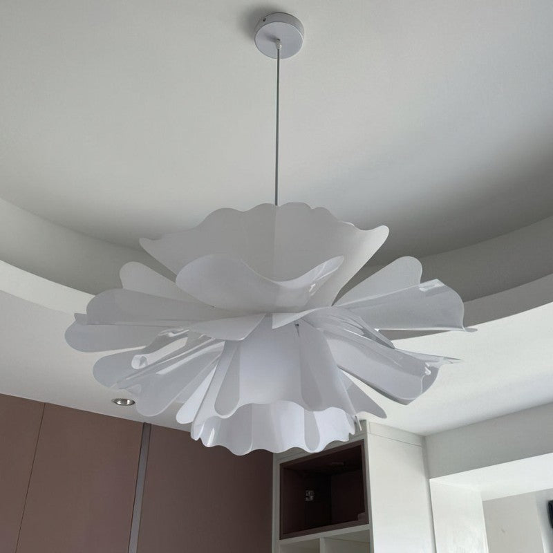 Pendant Lamp - Flower-Shaped White Shade