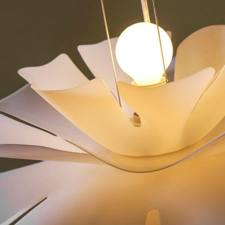 Pendant Lamp - Flower-Shaped White Shade