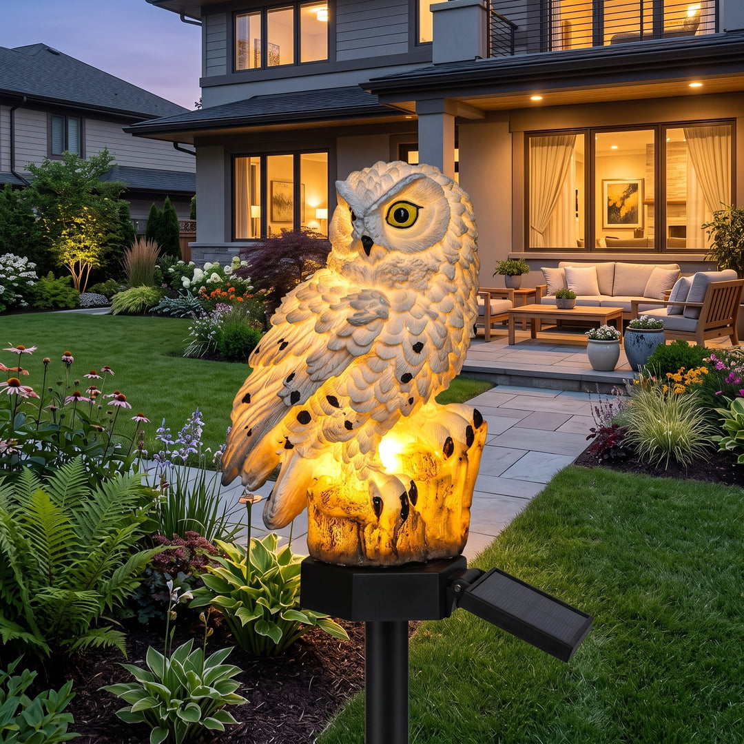 Solar Garden Light - Owl Figure Stake Lamp
